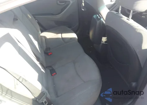 2015 Hyundai Elantra Se z USA, uszkodzony, nr VIN KMHDH4AE7FU357135